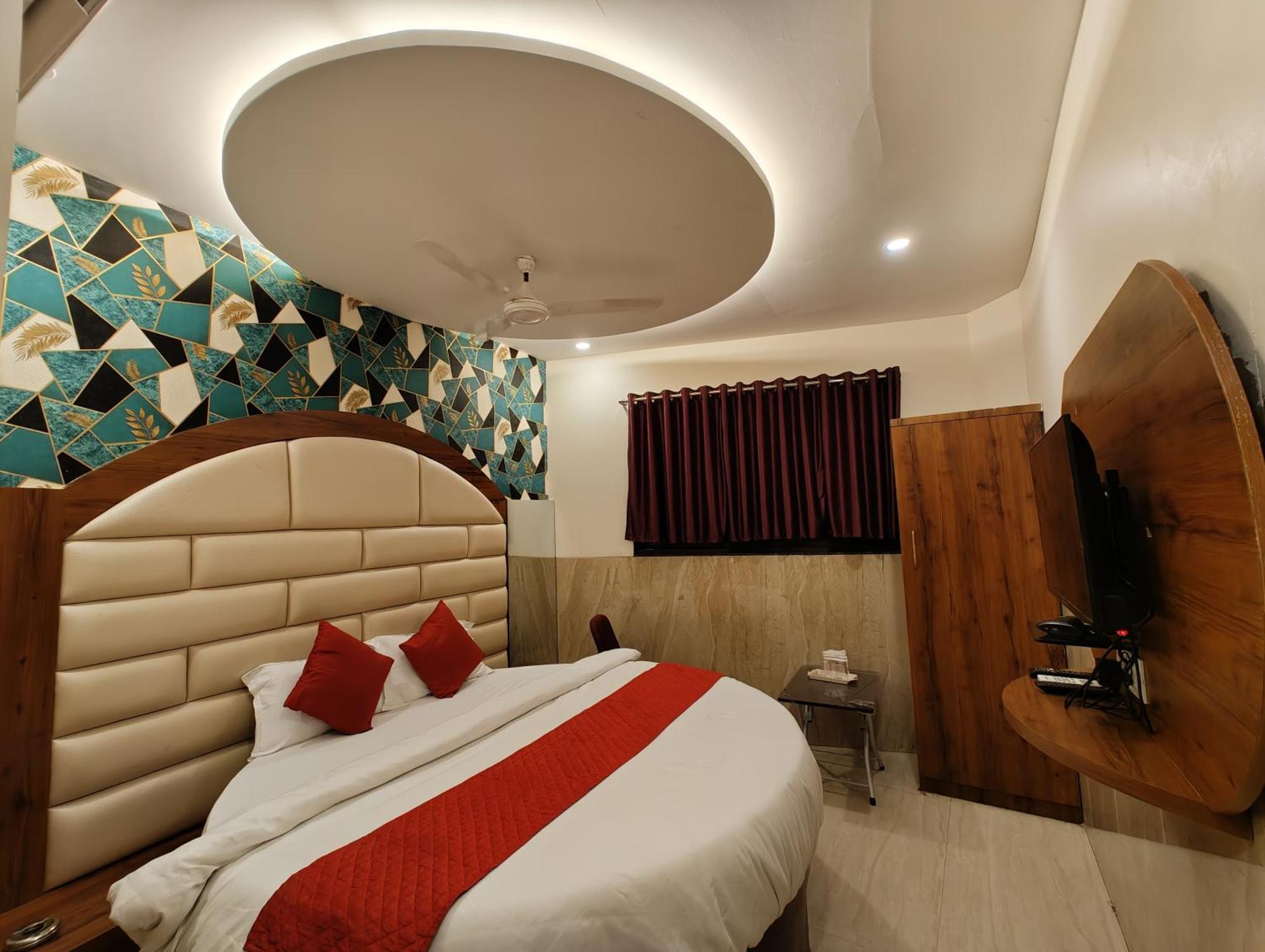 Hotel Dream Palace Residency - Near To Us Embassy Bkc มุมไบ ภายนอก รูปภาพ